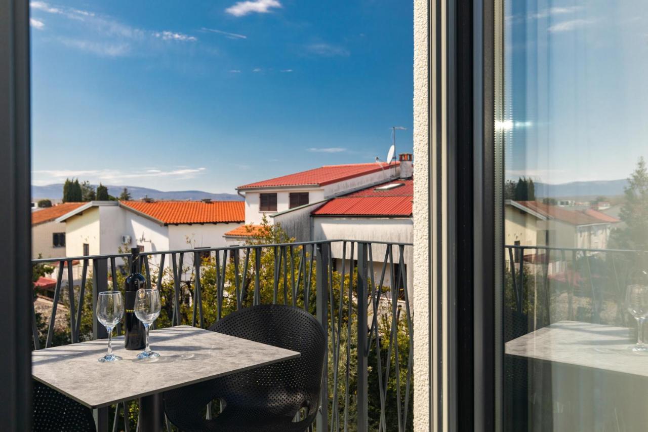 Sunset Suite Malinska Esterno foto