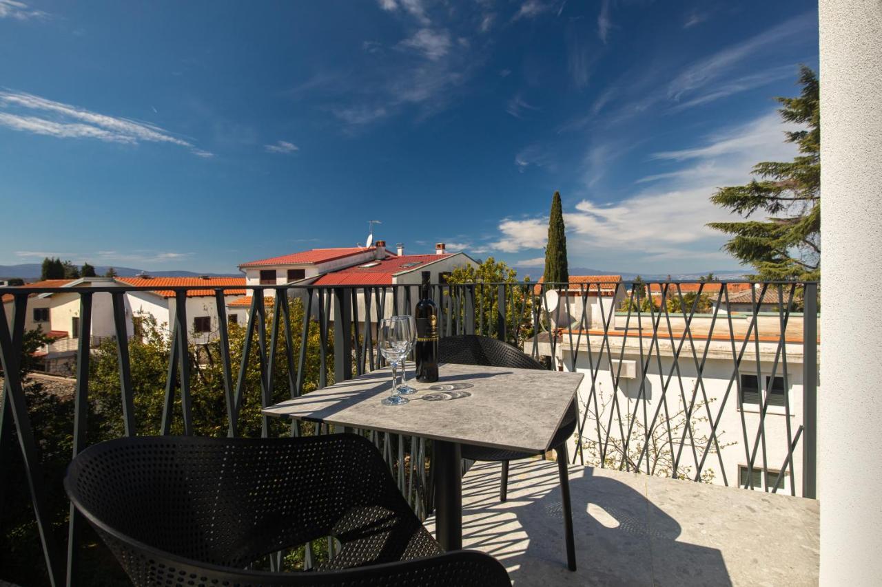 Sunset Suite Malinska Esterno foto